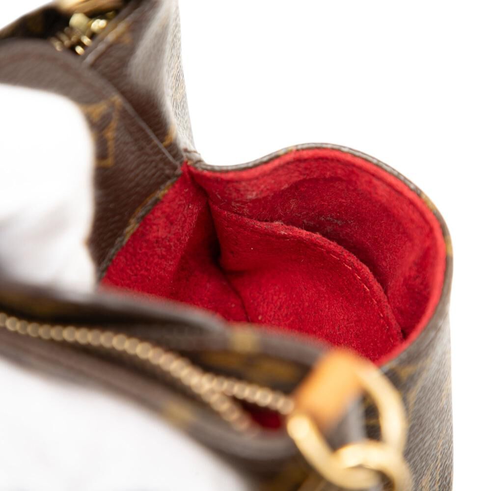 Louis Vuitton Clutch