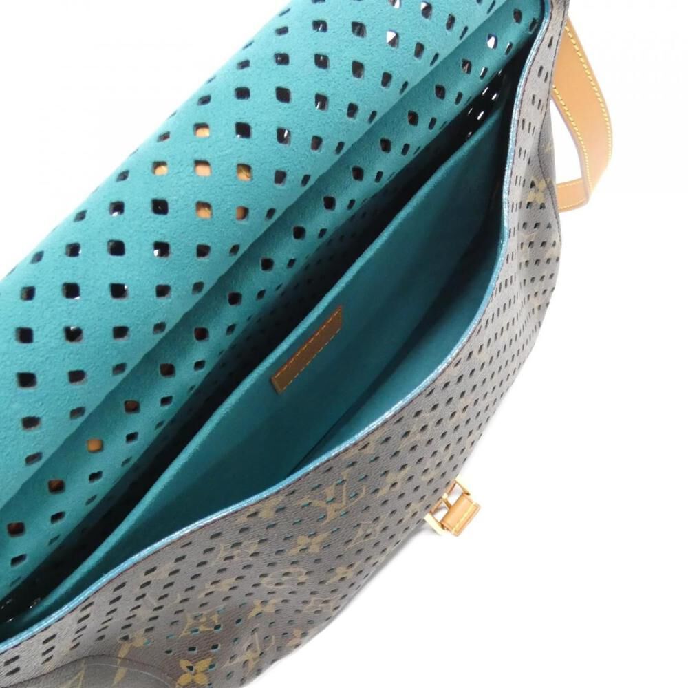 Louis Vuitton Saumur