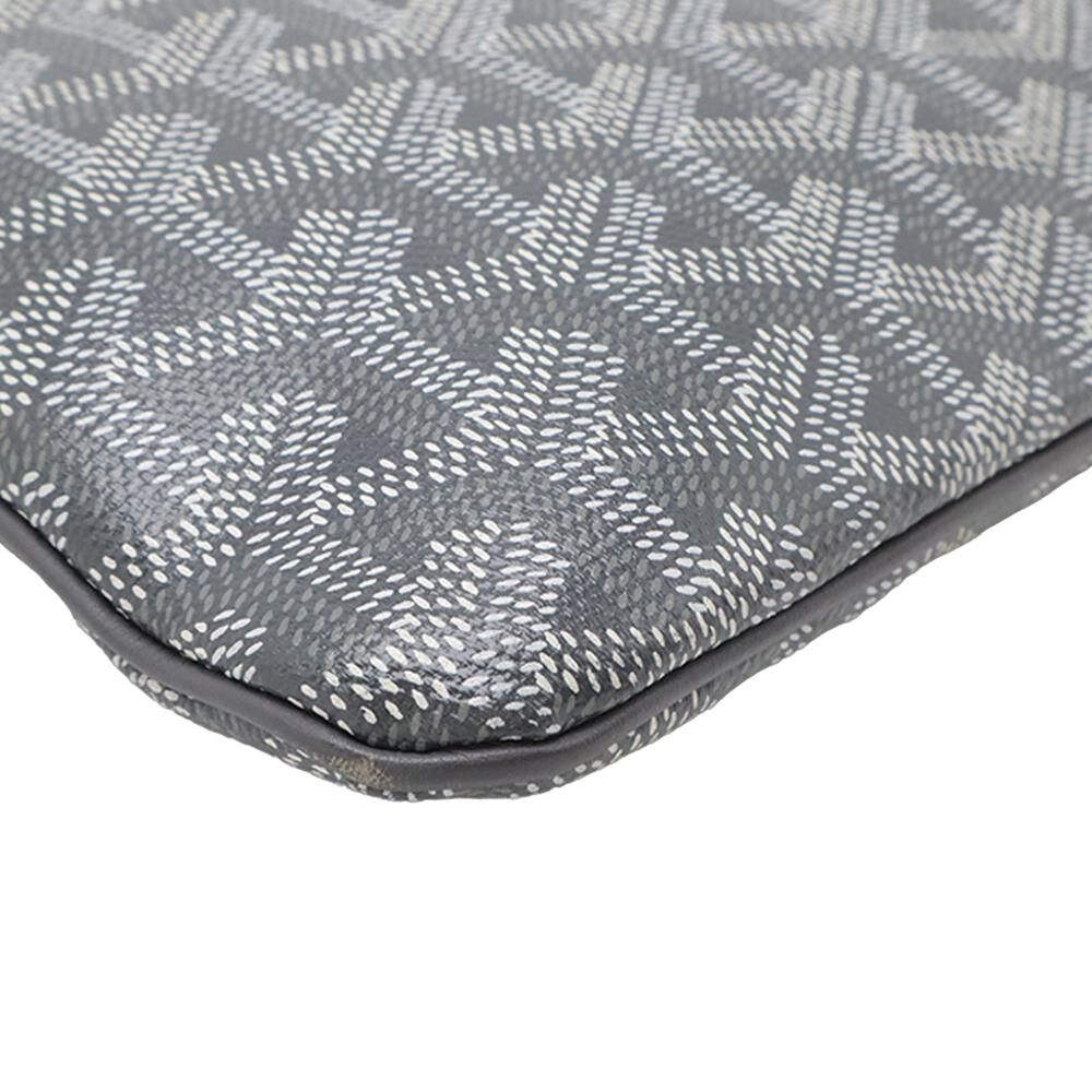 Goyard Clutch