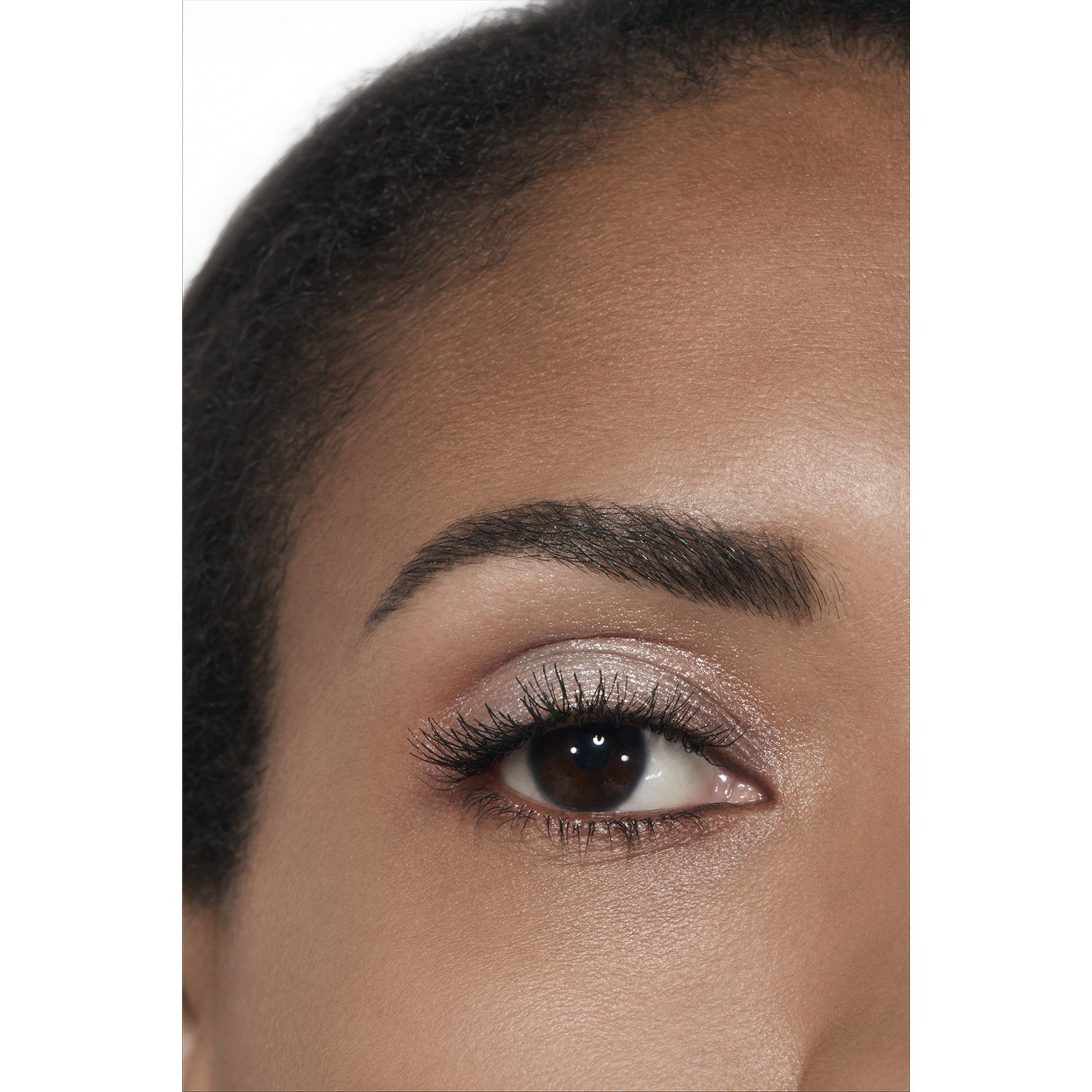 MULTIFUNKTIONEL TOPCOAT TIL &Oslash;JNENE