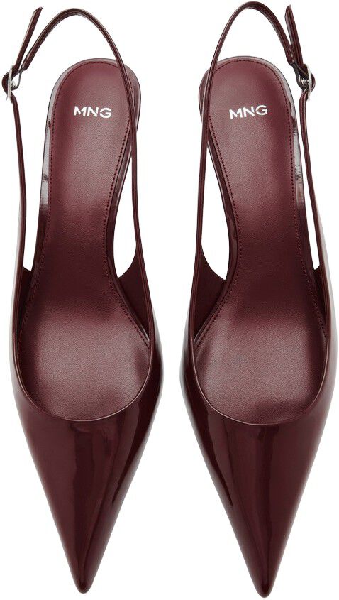 Kitten-heel patent leather shoes