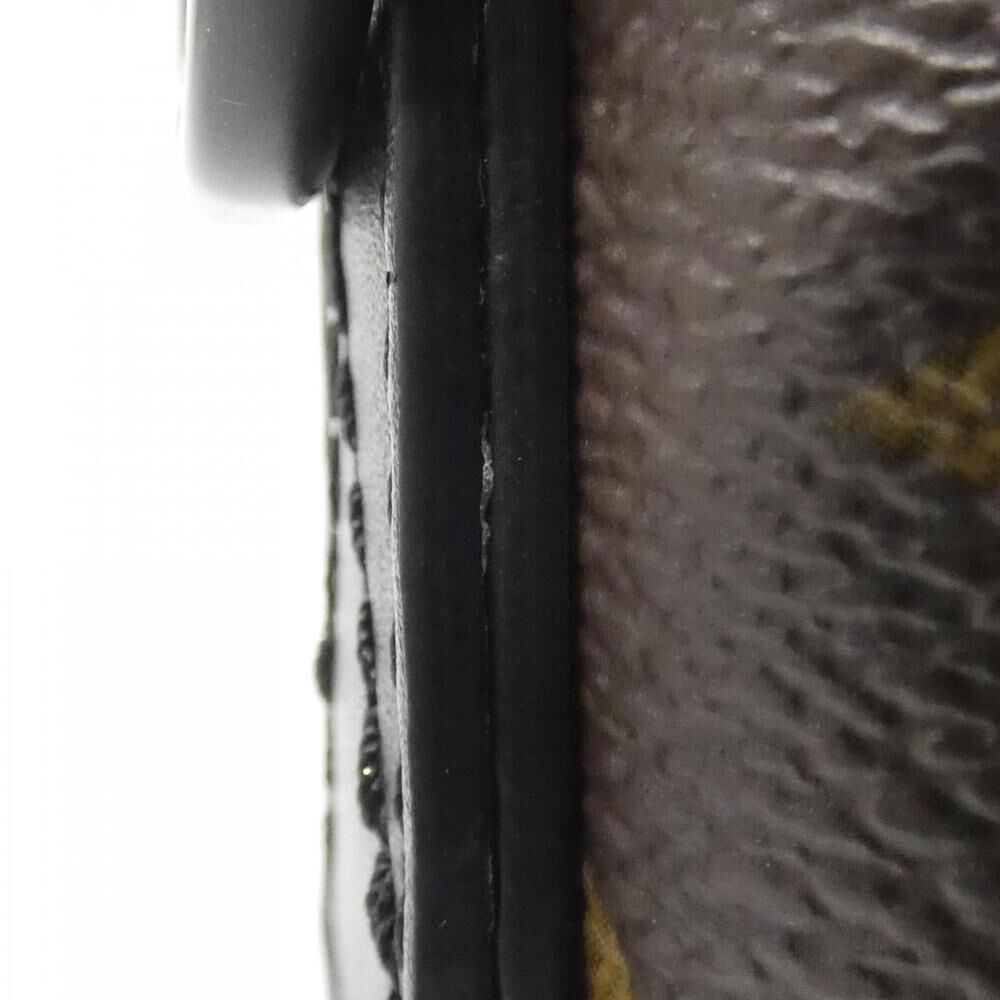 Louis Vuitton Messenger