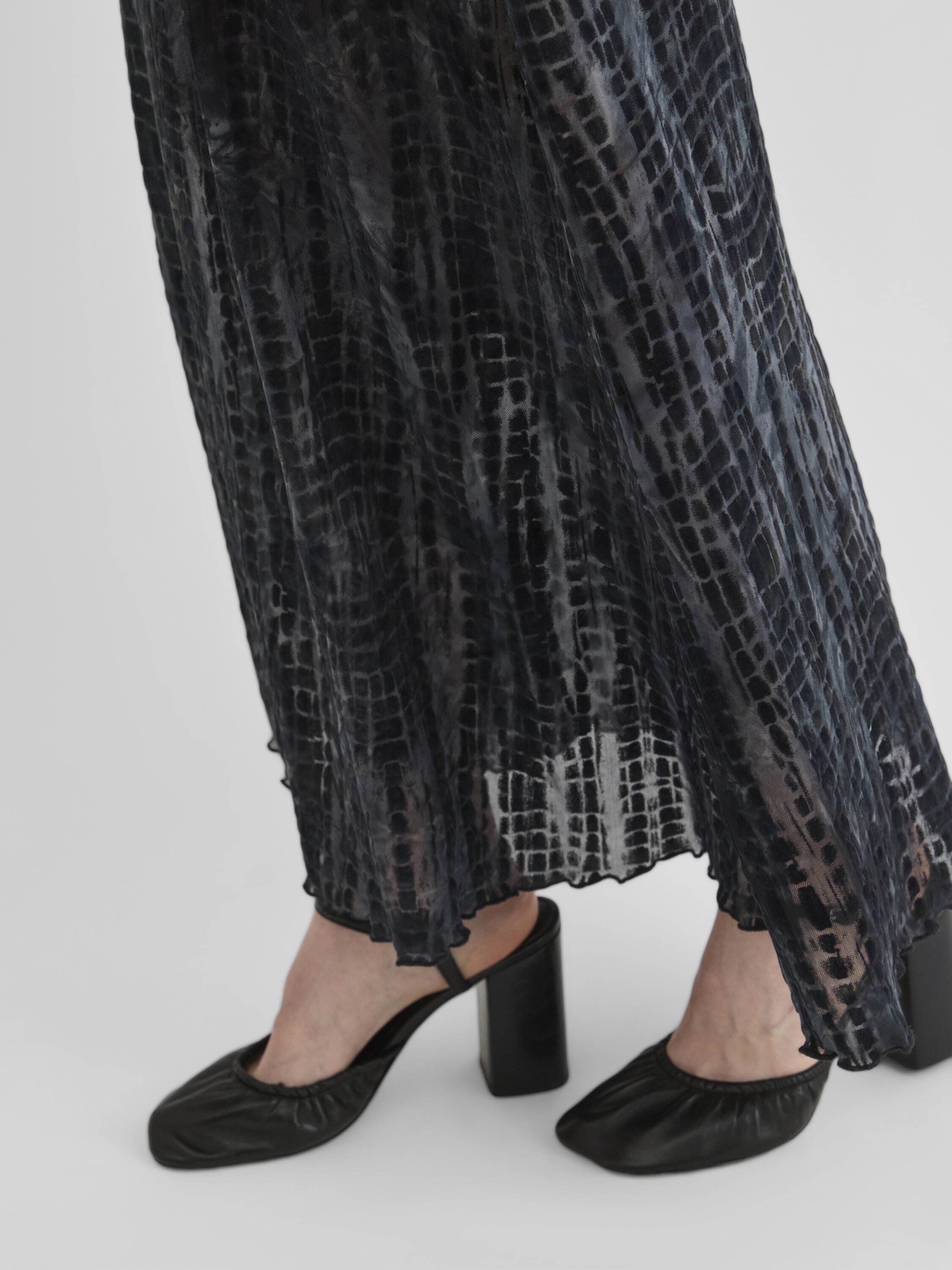 Rouasra L/S O-Neck Maxi Dress