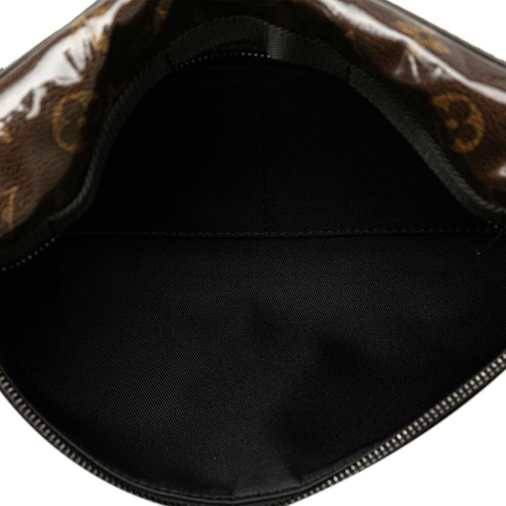 Louis Vuitton Poche Toilette