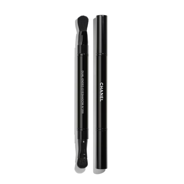 Dual-Ended Eyeshadow Brush: Applies And Blends