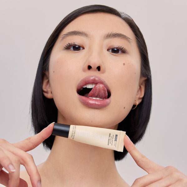 NUDESKIN HYDRATING PEPTIDE LIP BUTT