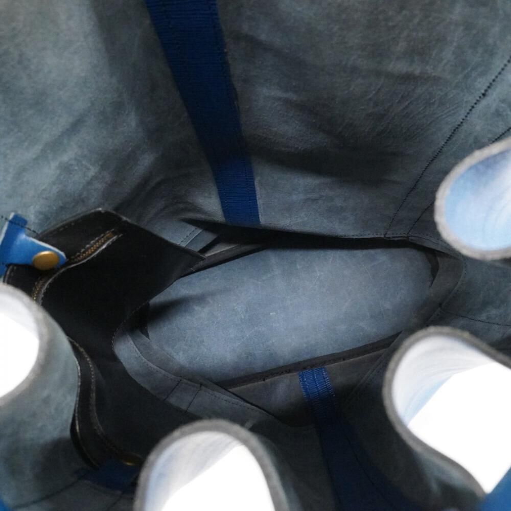 Louis Vuitton Bucket Bag