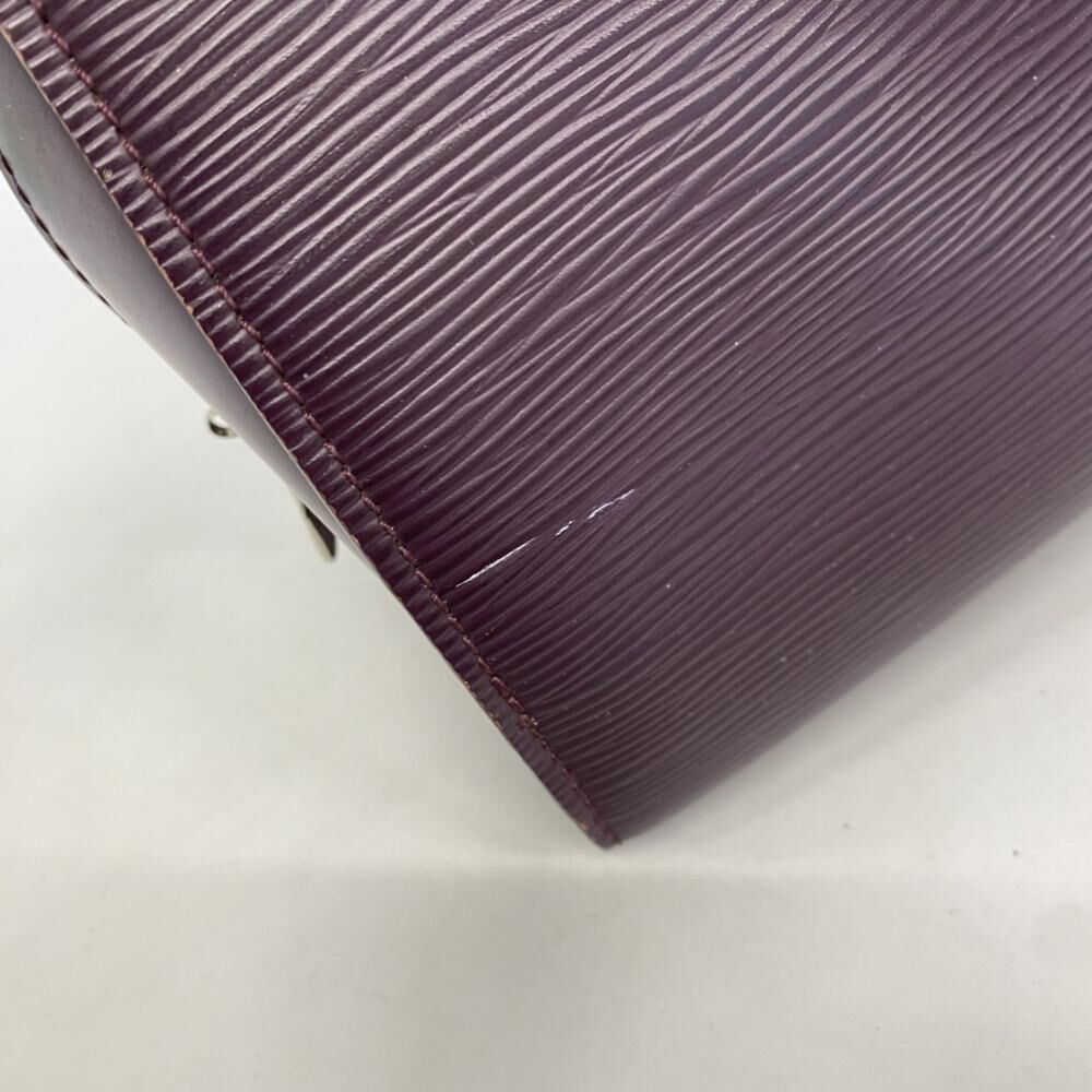 Louis Vuitton Pont Neuf