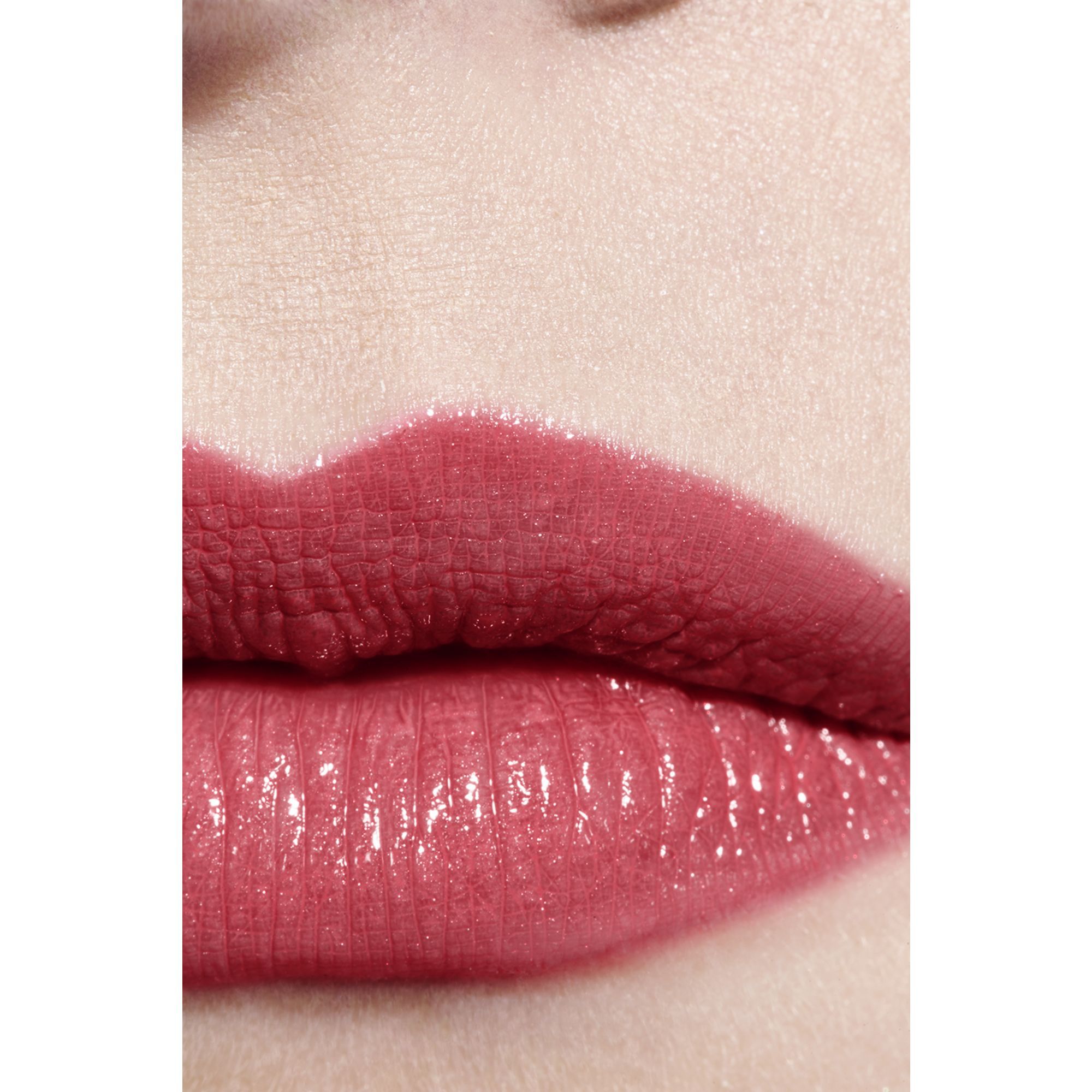 LONGWEAR SATIN L&AElig;BESTIFT  FUGTGIVENDE OG UDGLATTENDE L&AElig;BEPLEJE