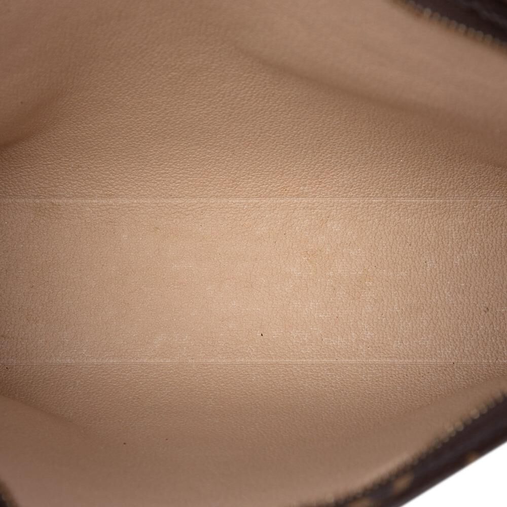 Louis Vuitton Taiga Toiletry Pouch