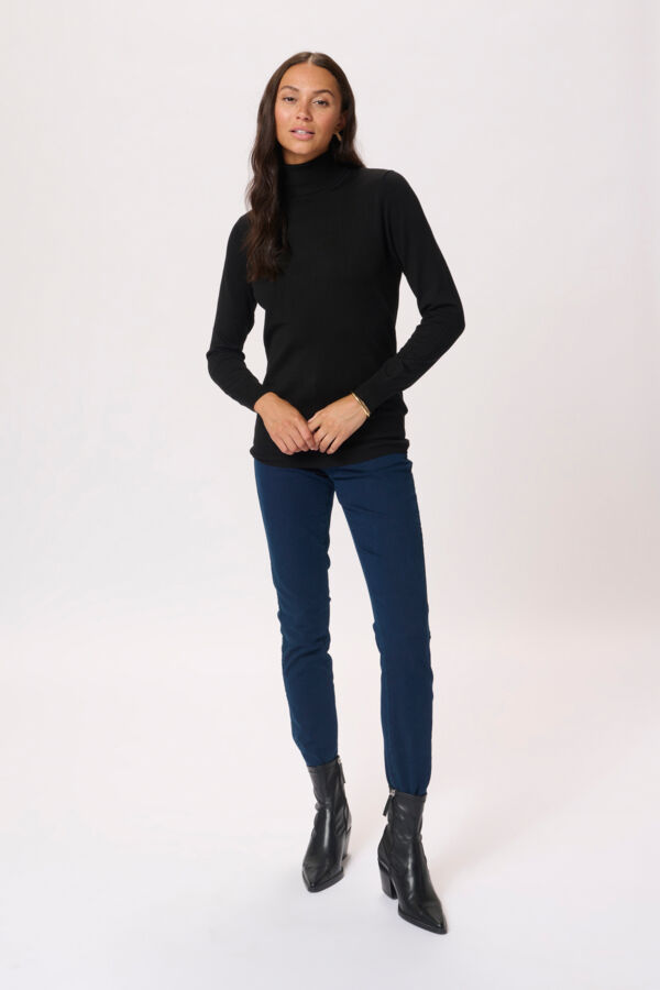 Astrid Roll Neck