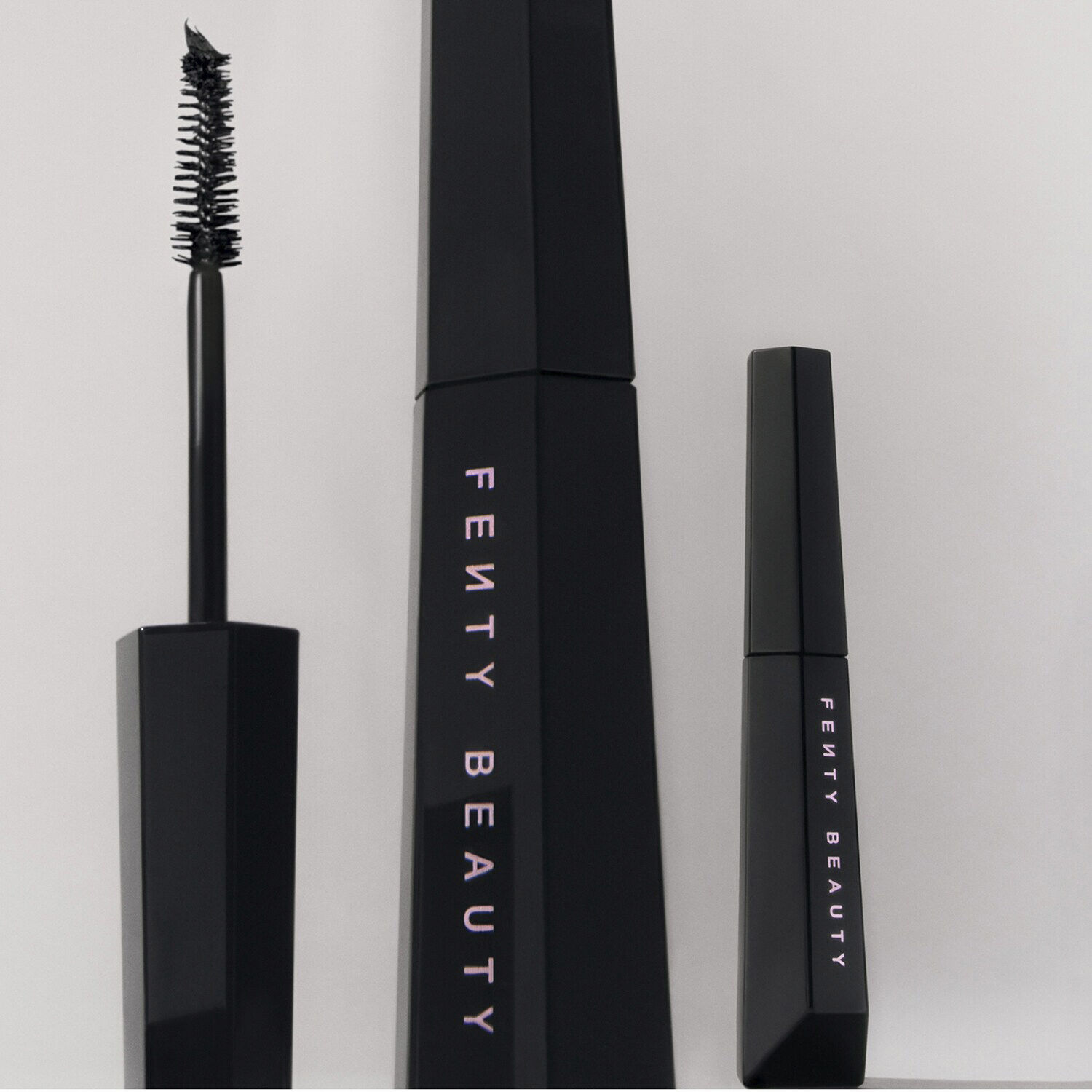 Hella Thicc Volumizing Mascara - Mascara Volume