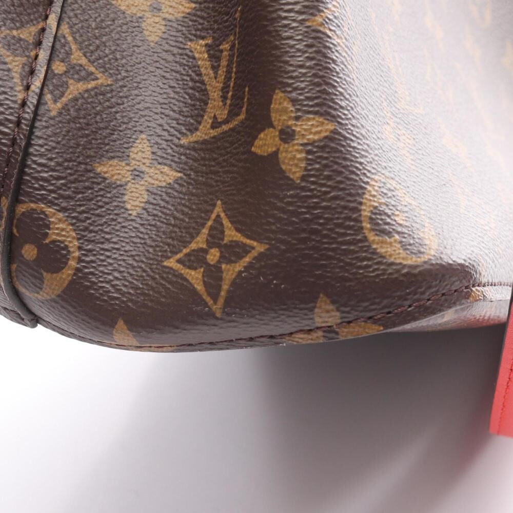 Louis Vuitton Shoulder Bags