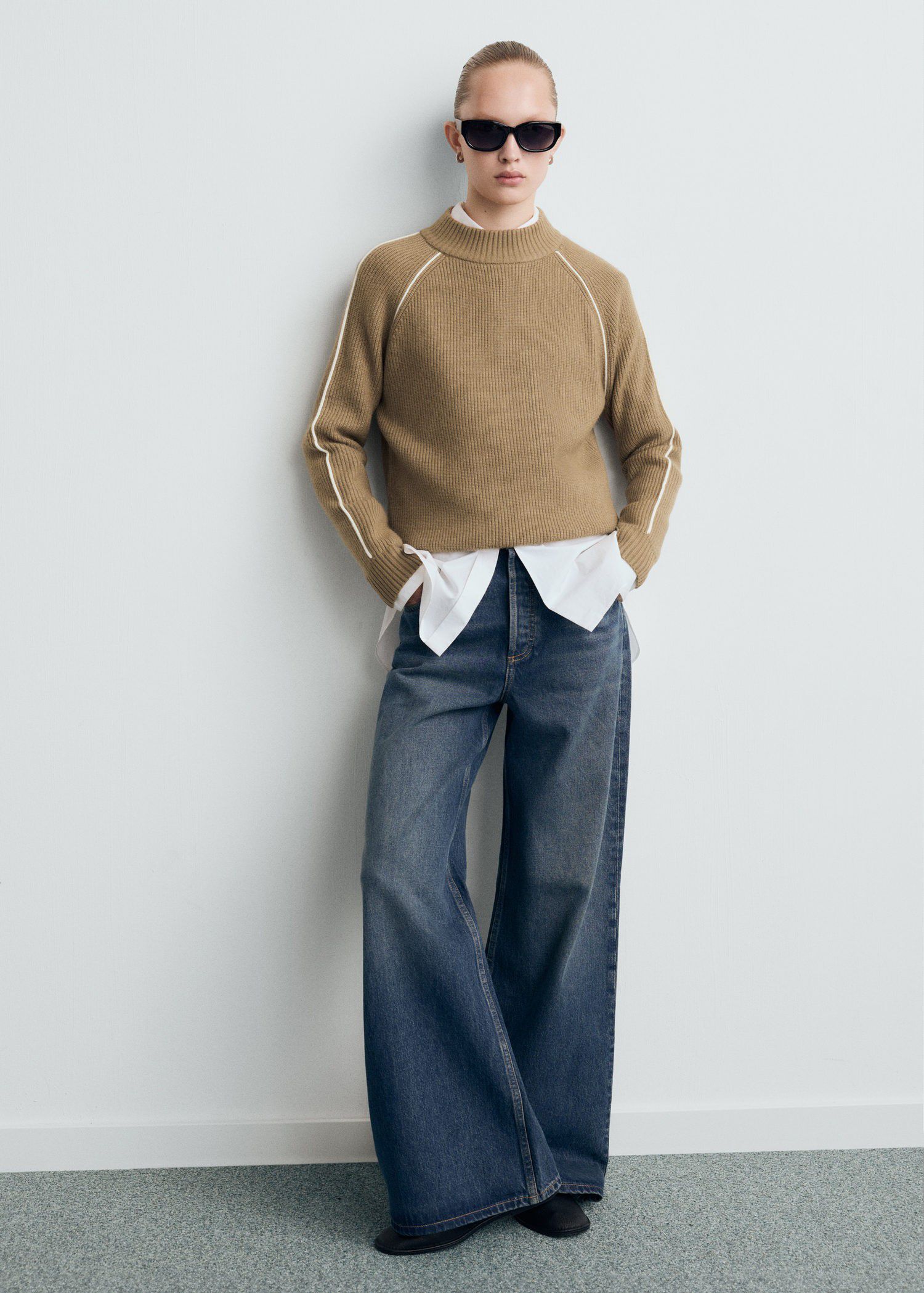 Knitted sweater with perkins neck