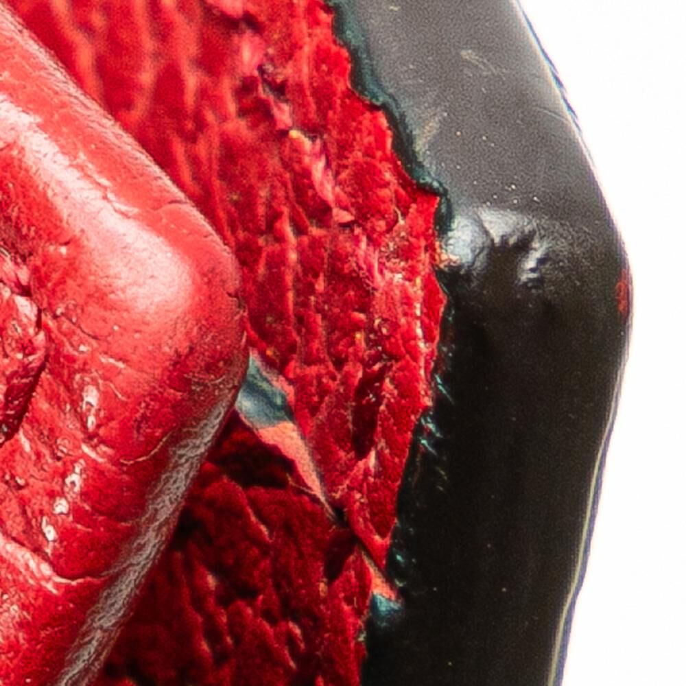 Gucci Wallet On Chain