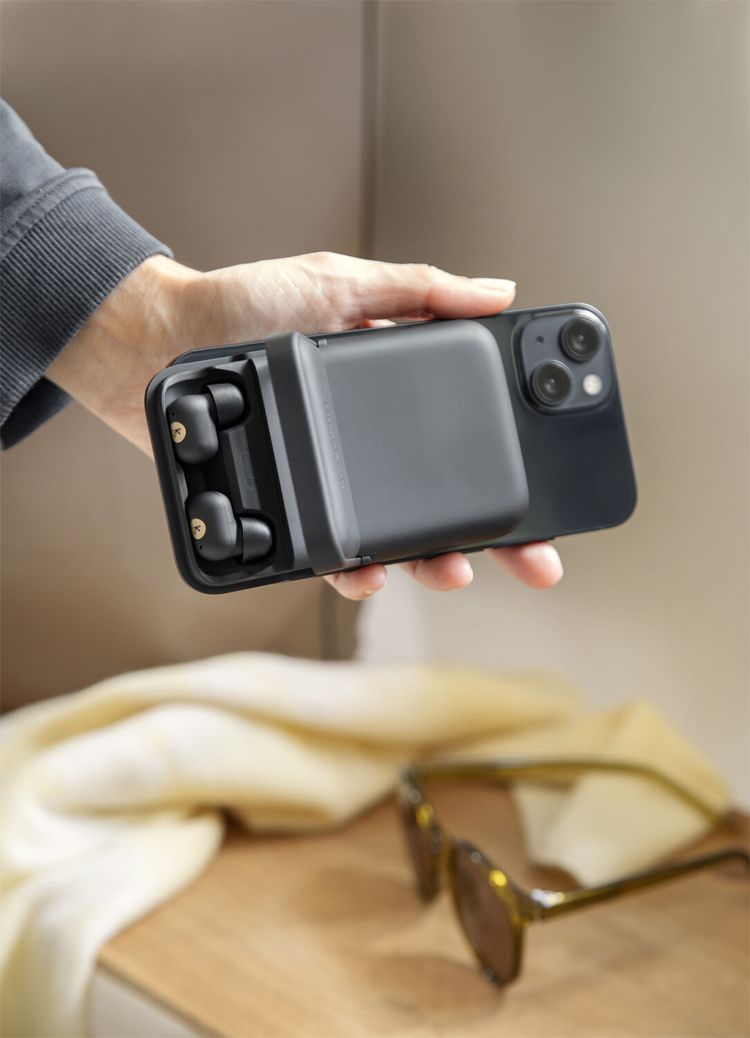 toCHARGE GO In-ear h&oslash;retelefoner, tr&aring;dl&oslash;s opladning og powerbank