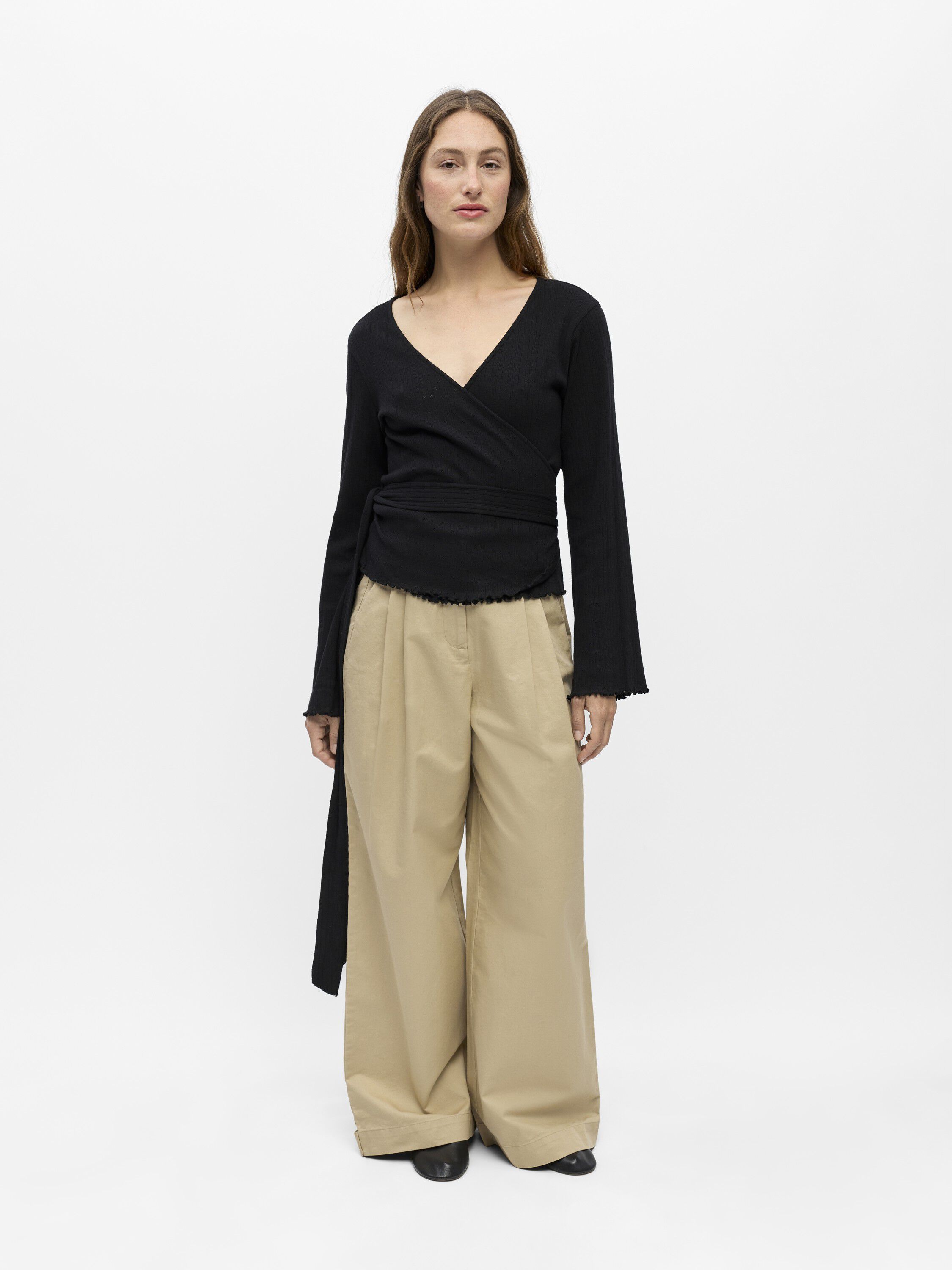 OBJLESLY L/S REG. WRAP TOP E TNE 26