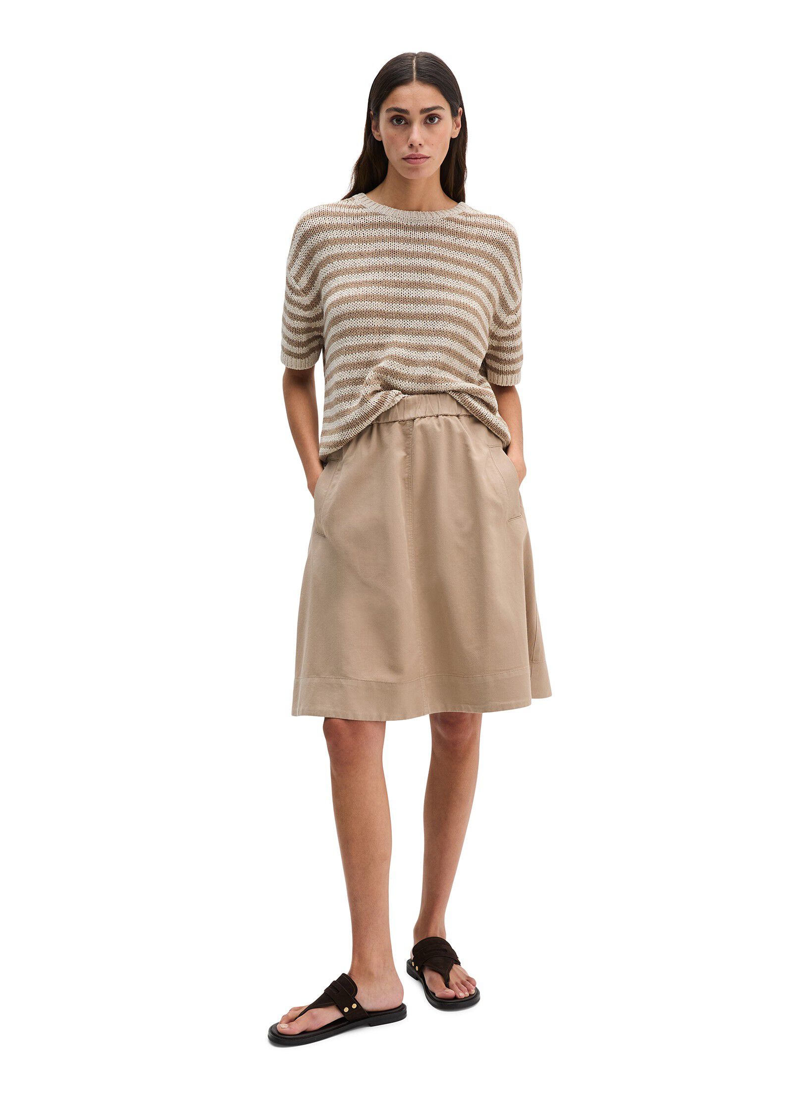 Skirt, A-line, welt pocket, elastic