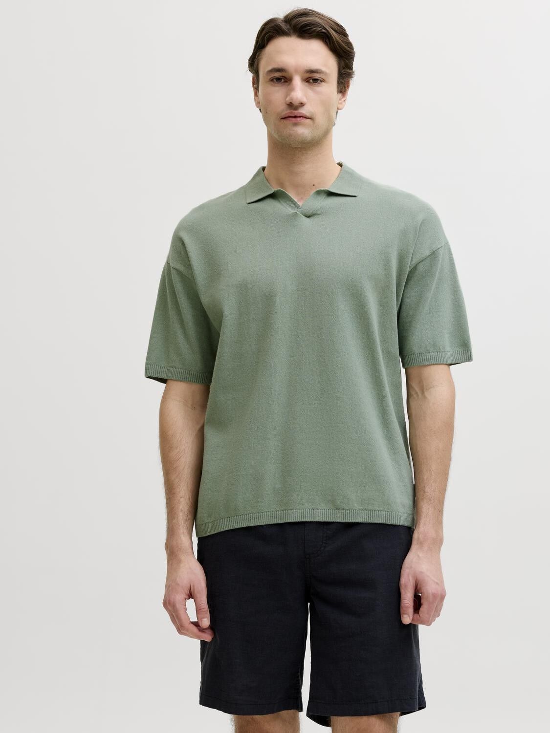 JREBCALLUM KNIT SPLIT NECK