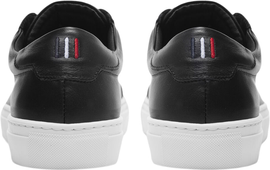 Theodor Leather Sneaker