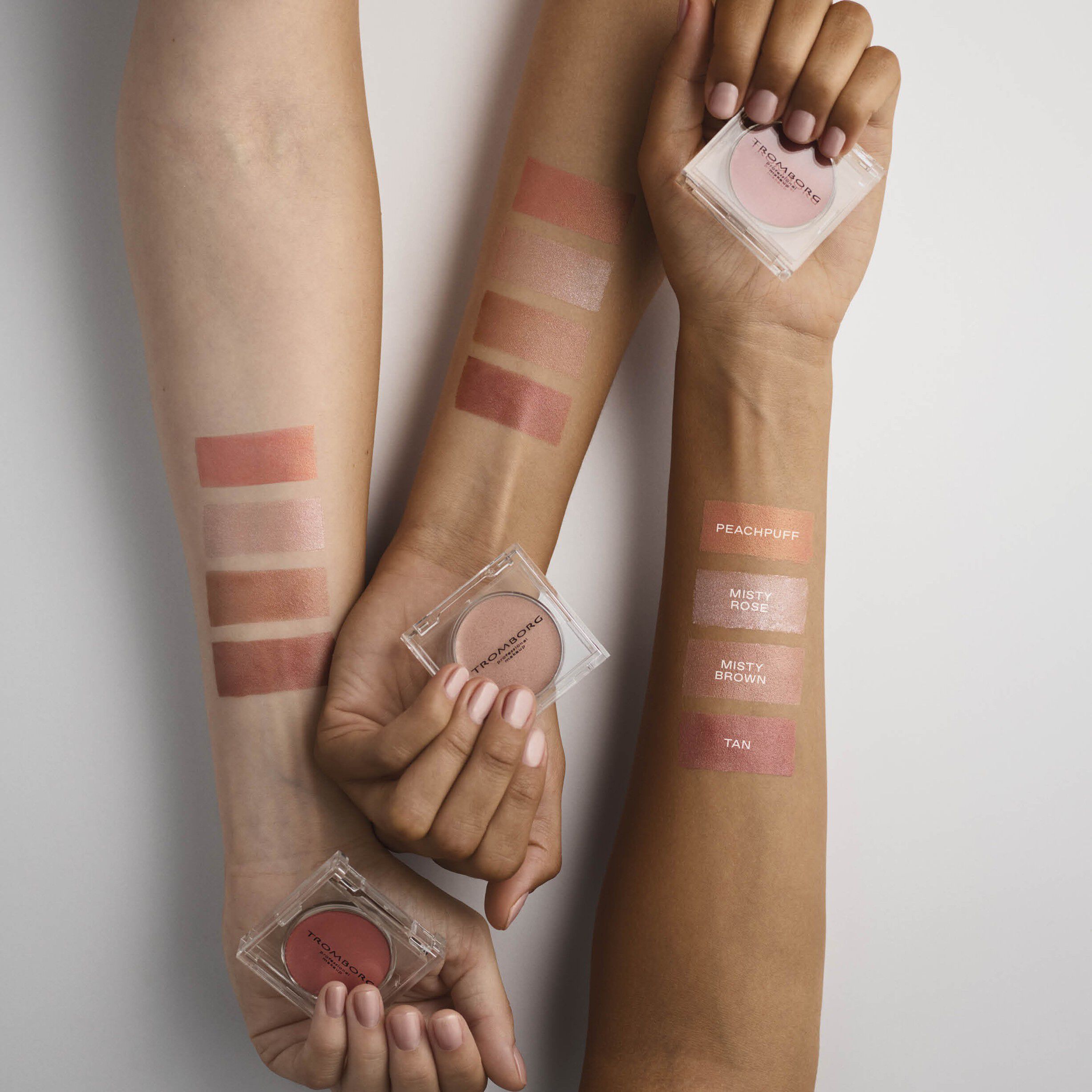 Creamy Lip Cheek Eye Powder