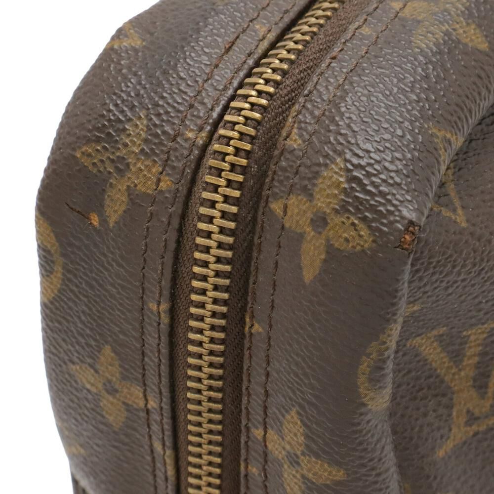 Louis Vuitton Clutch