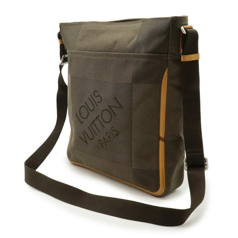 Louis Vuitton Shoulder Bags