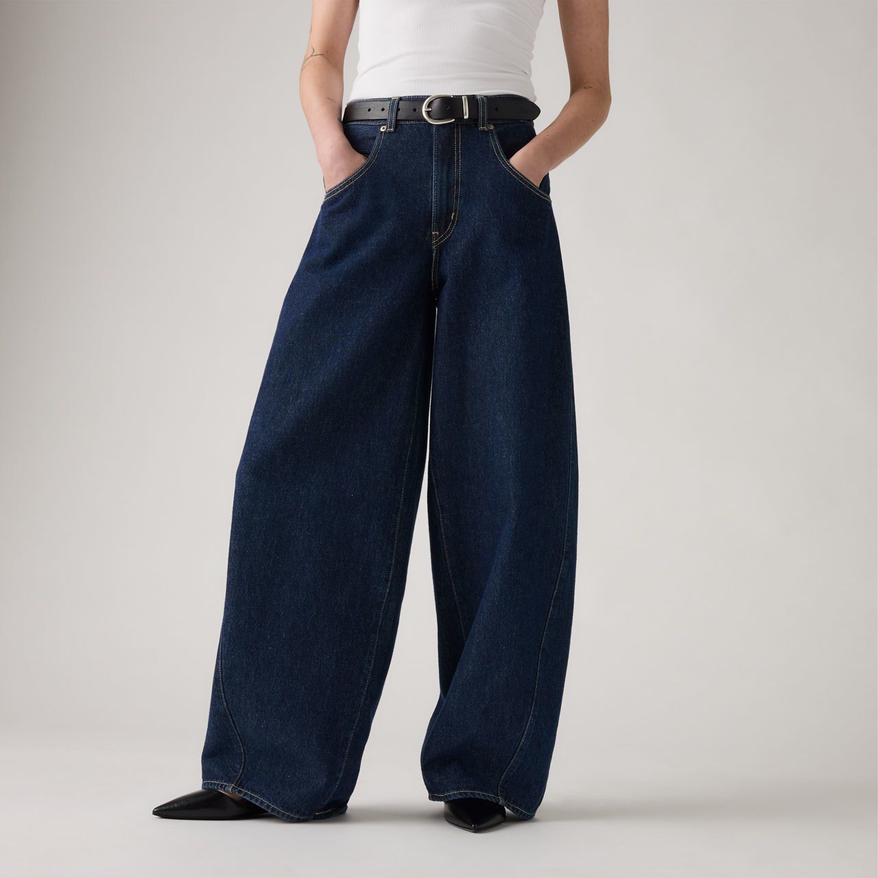 Super Baggy Barrel Jeans