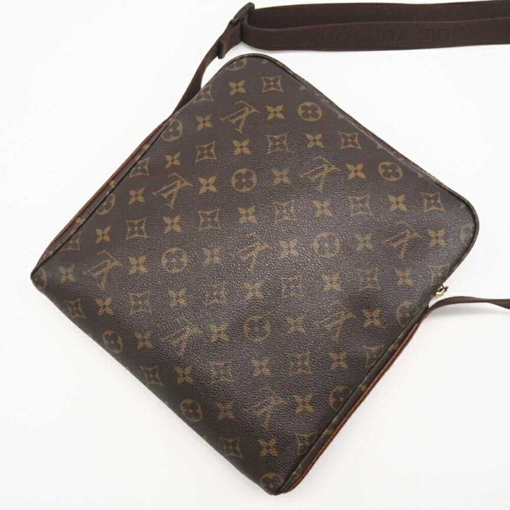 Louis Vuitton Shoulder Bags