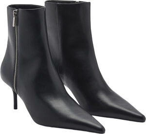 ANKLE BOOTS. -- ZIPI