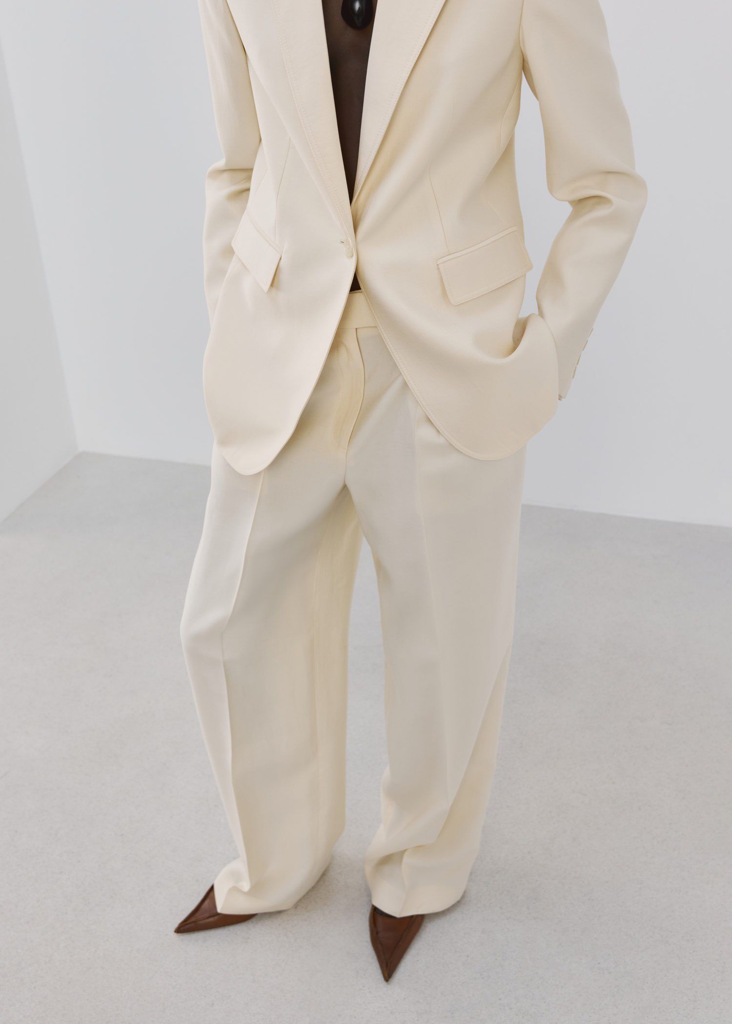 Low-rise lyocell trousers