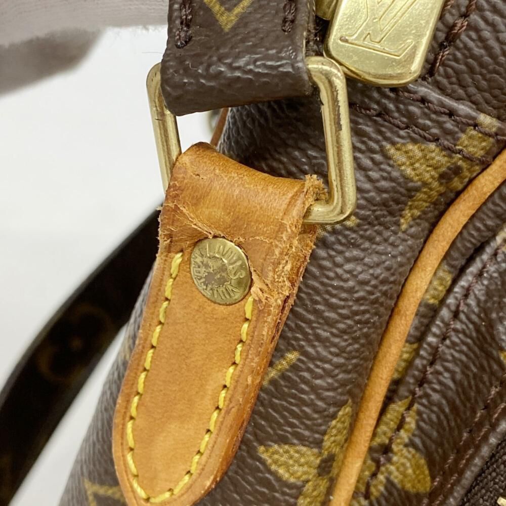Louis Vuitton Shoulder Bags