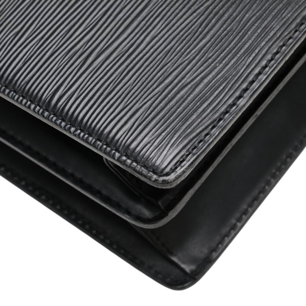 Louis Vuitton Capucines