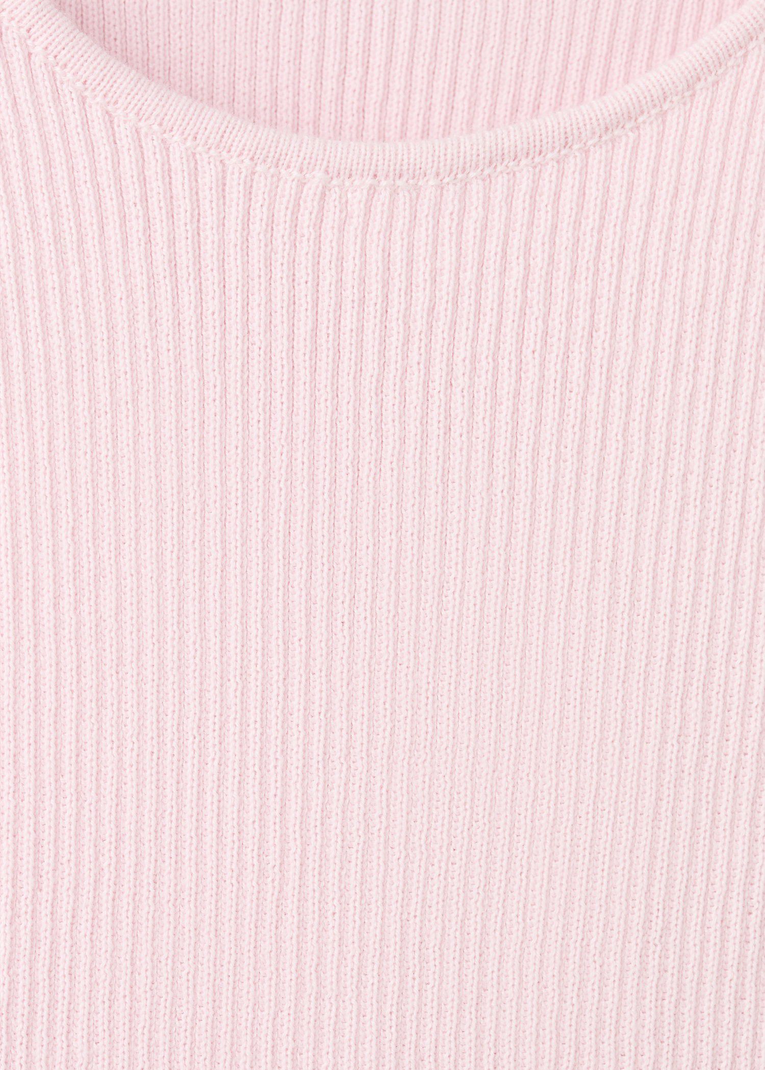 Fitted fine-knit top