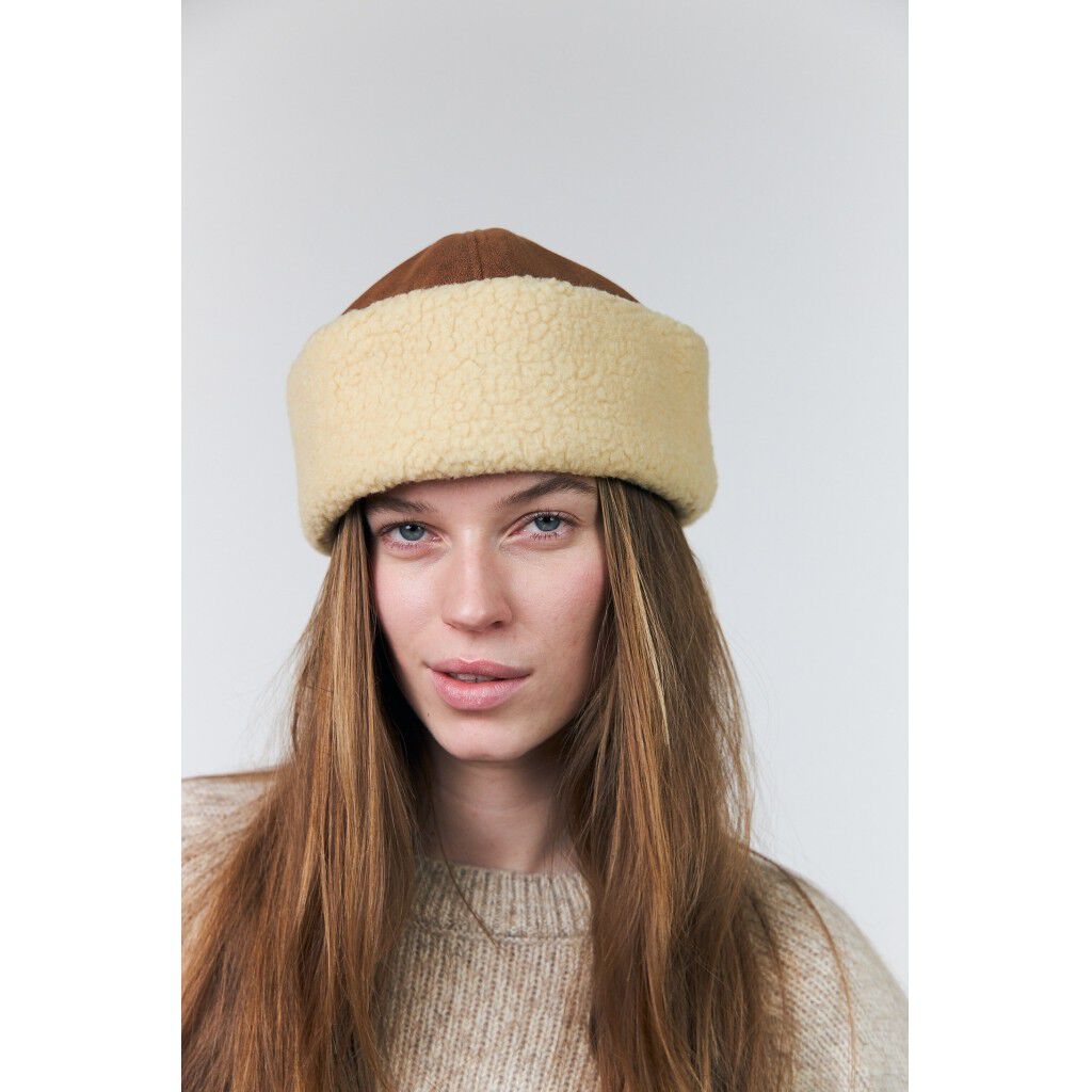 SigridLL hat