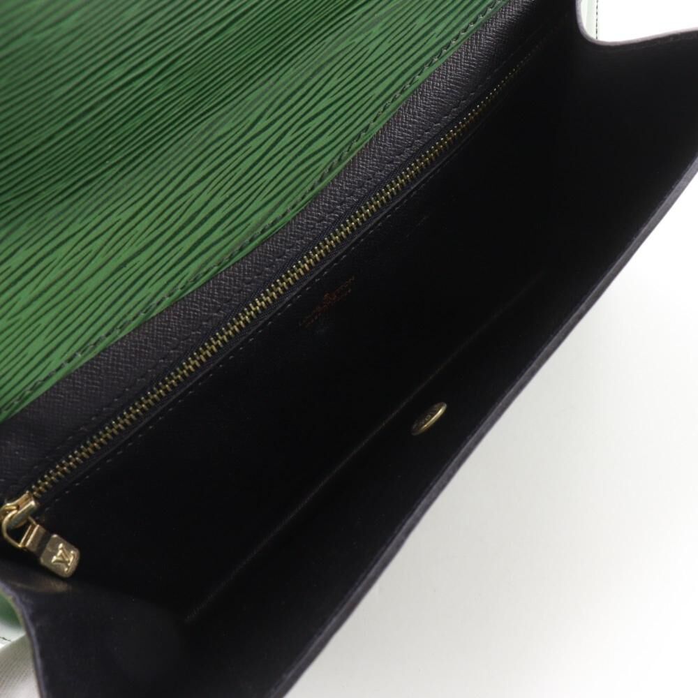 Louis Vuitton Clutch