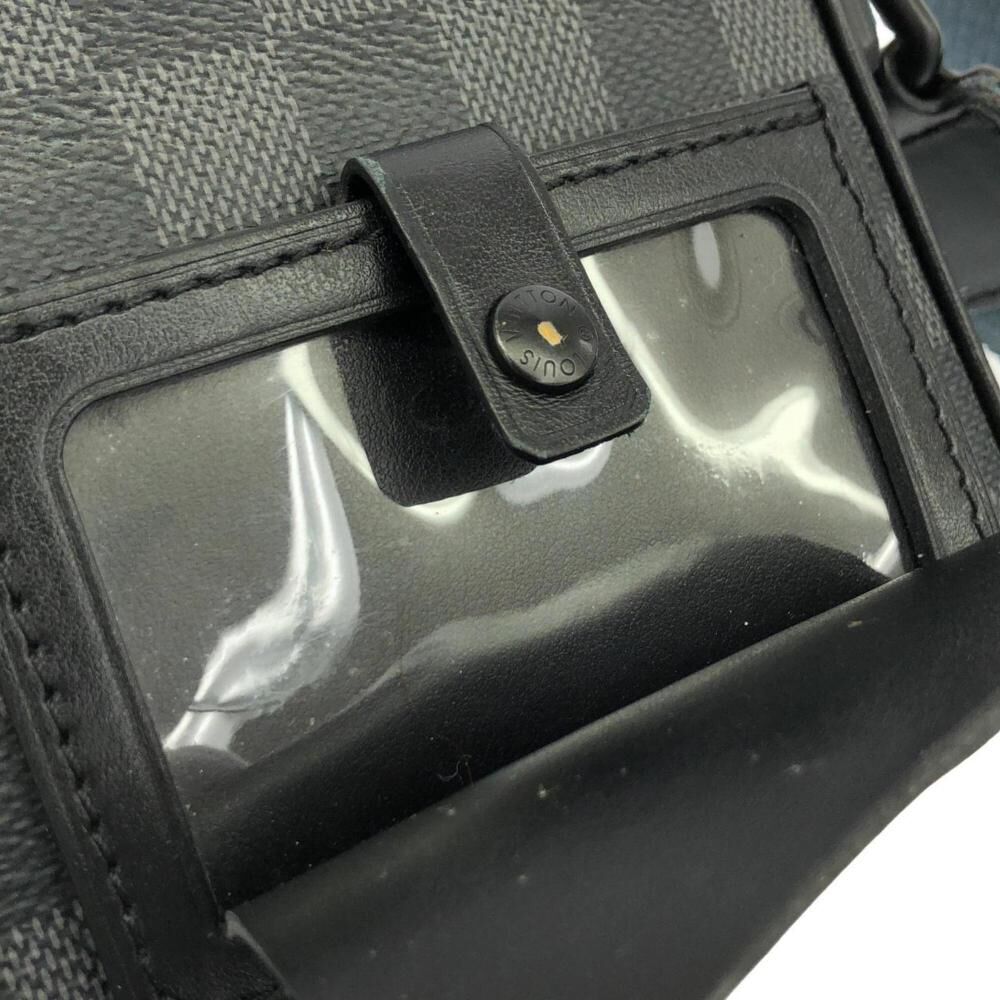 Louis Vuitton Shoulder Bags