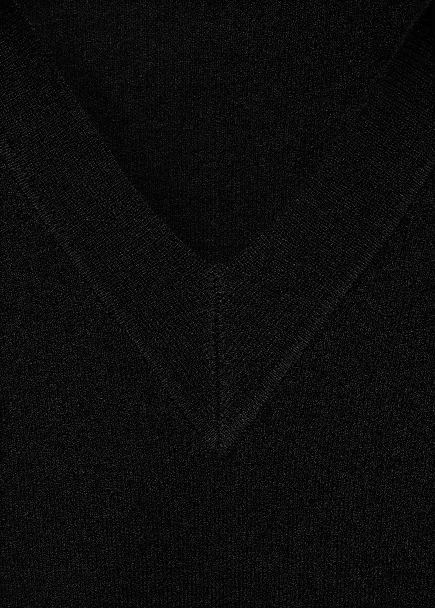 Fine-knit V-neck sweater