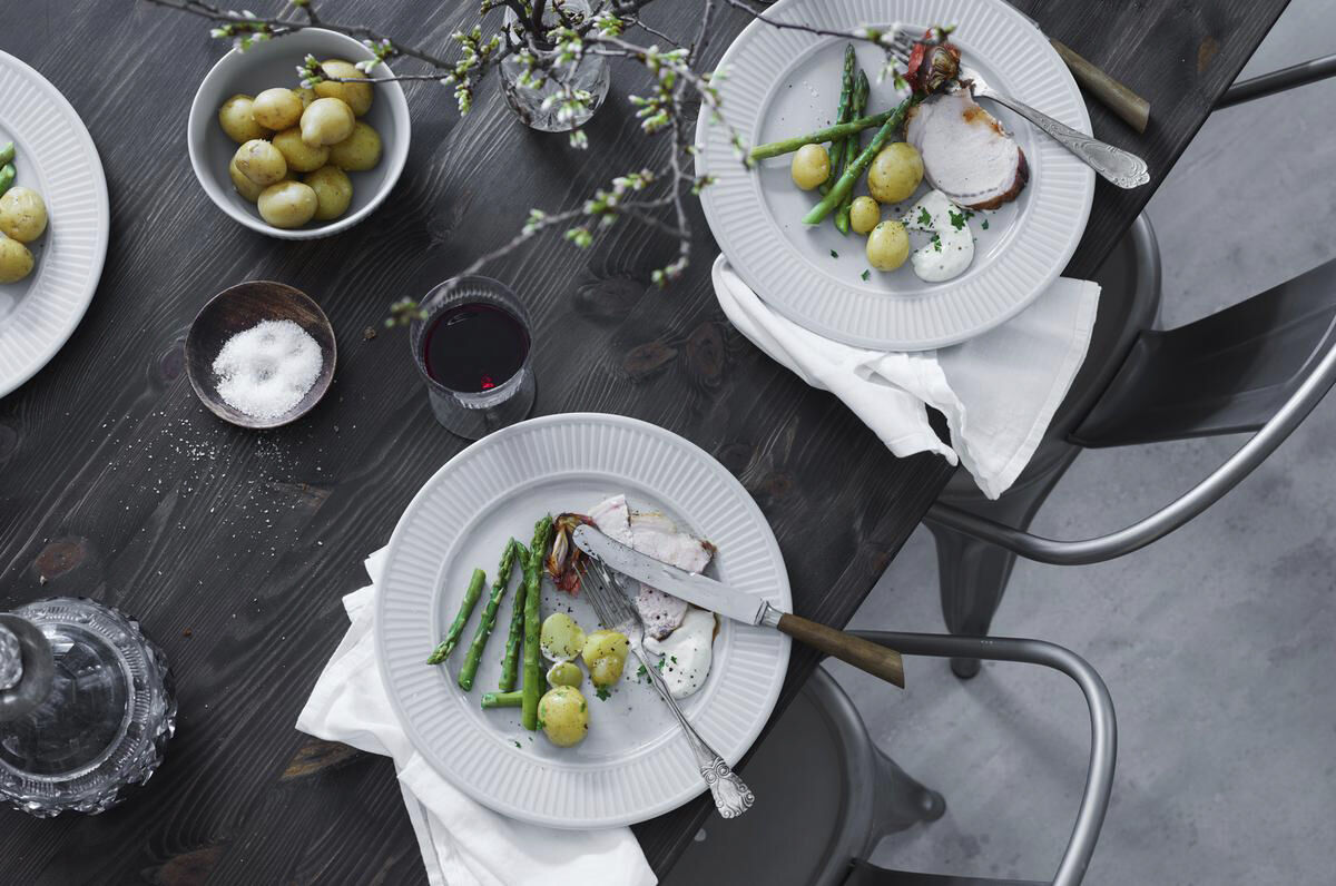 Pliss&eacute; tallerken 28 cm.