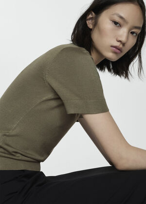 Short sleeve sweater