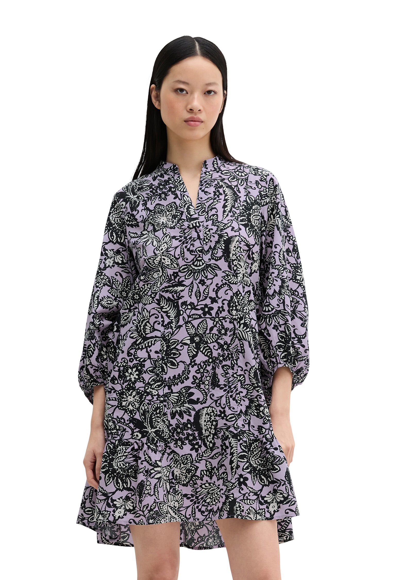 Dress, short length, flared hem, vo