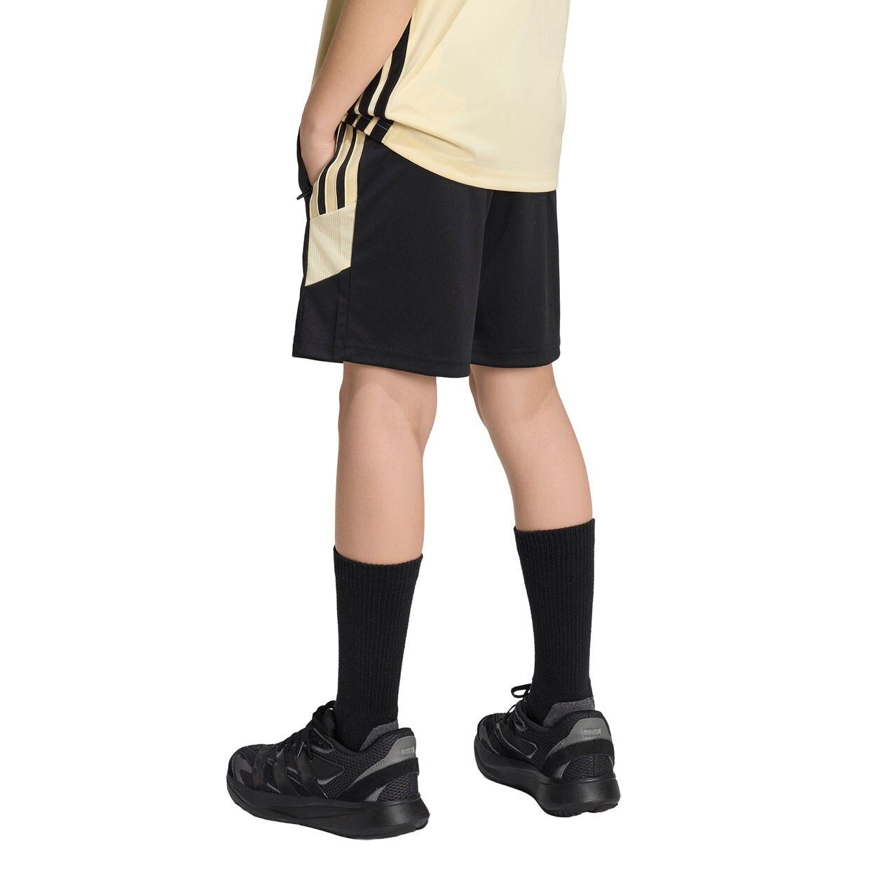 Tiro 26 Essentials Shorts