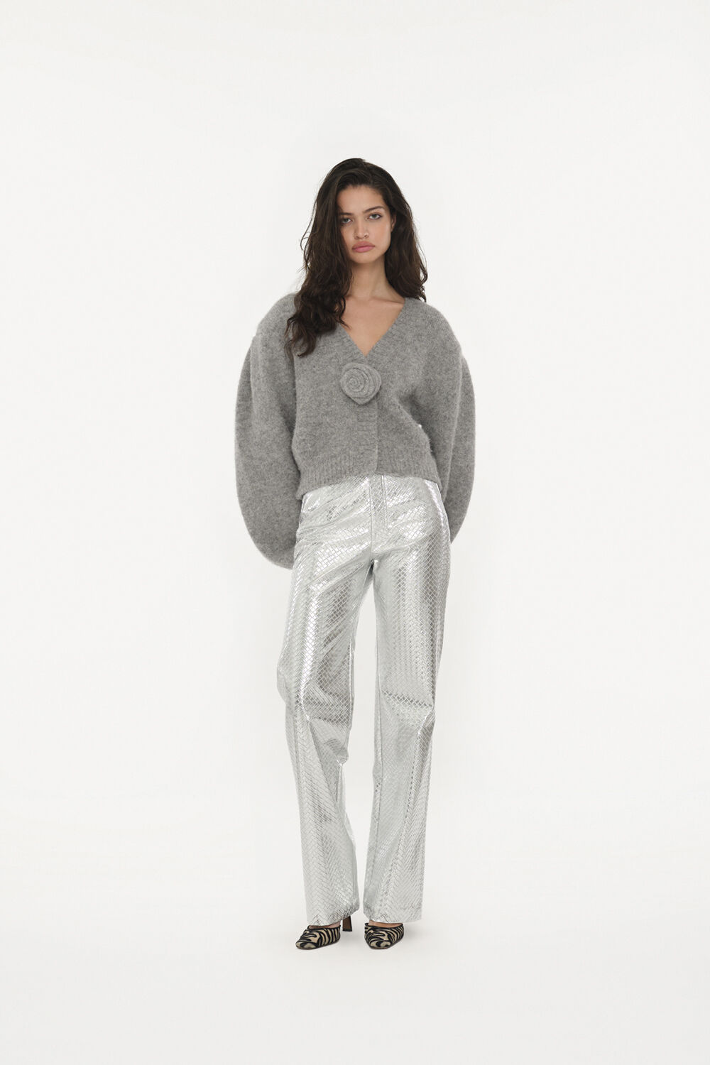 KNIT CROPPED CARDIGAN