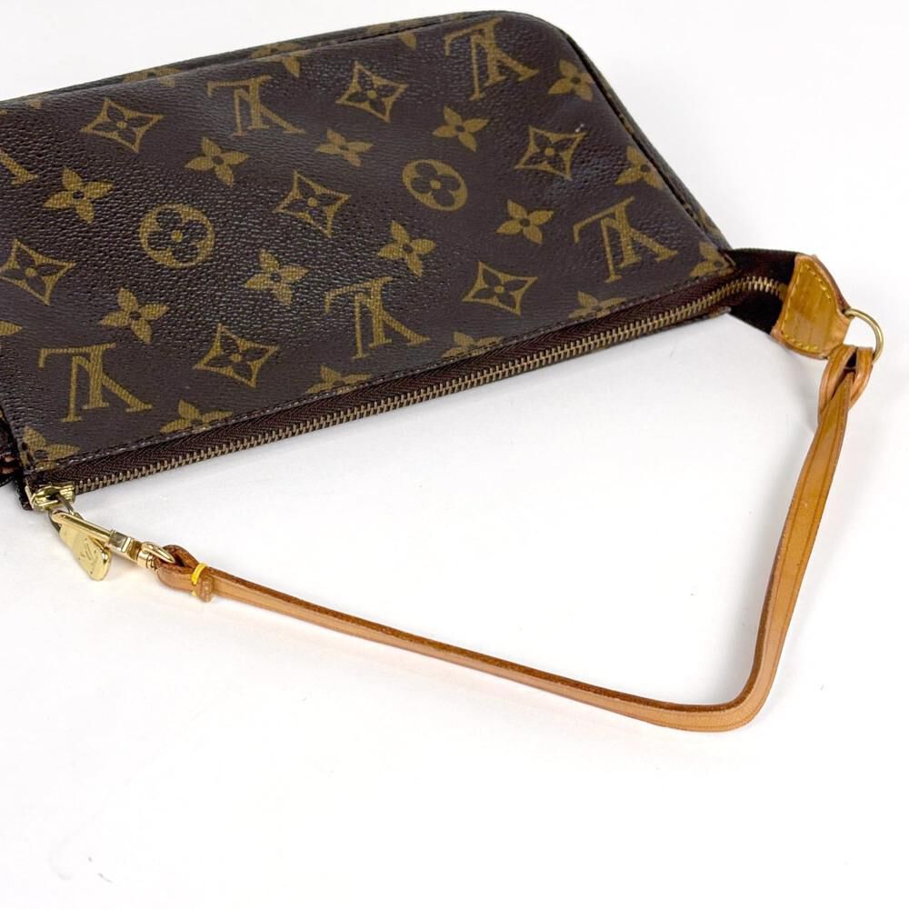 Louis Vuitton Pochette Accessoires