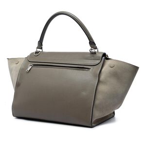 C&eacute;line Trapeze