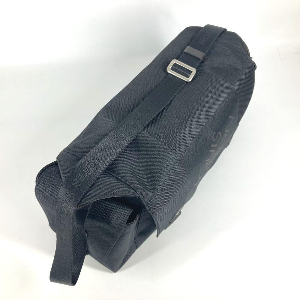 Louis Vuitton Messenger