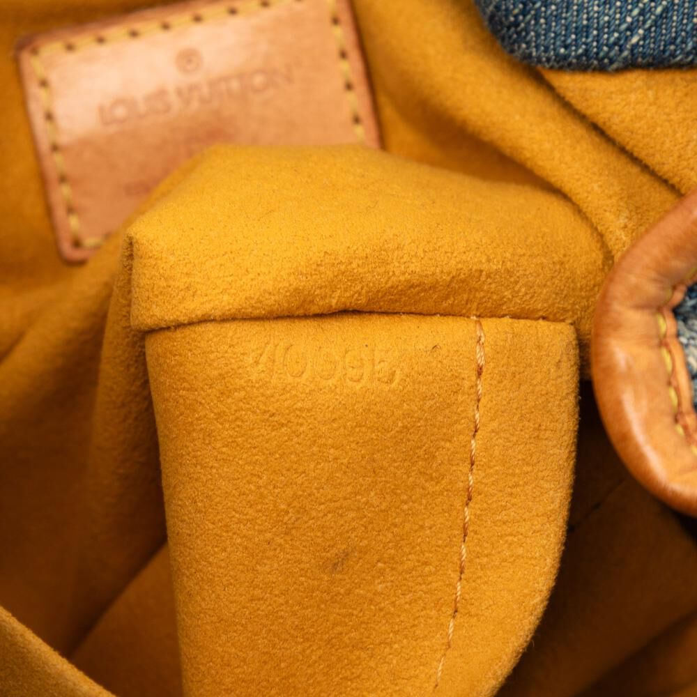 Louis Vuitton Pleaty