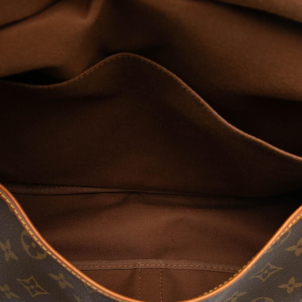 Louis Vuitton Saumur