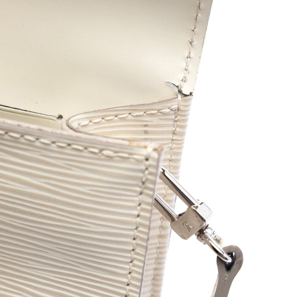 Louis Vuitton Clutch