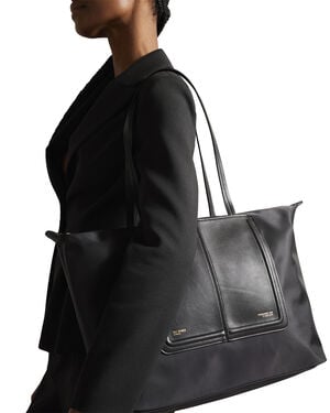 VOYAAGE Zip top Tote Bag